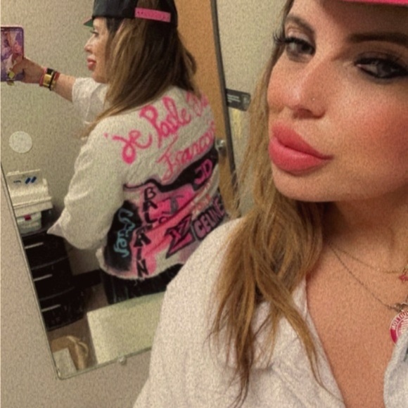 Custom painted white denim size medium Jean jacket “ - Picture 6 of 15